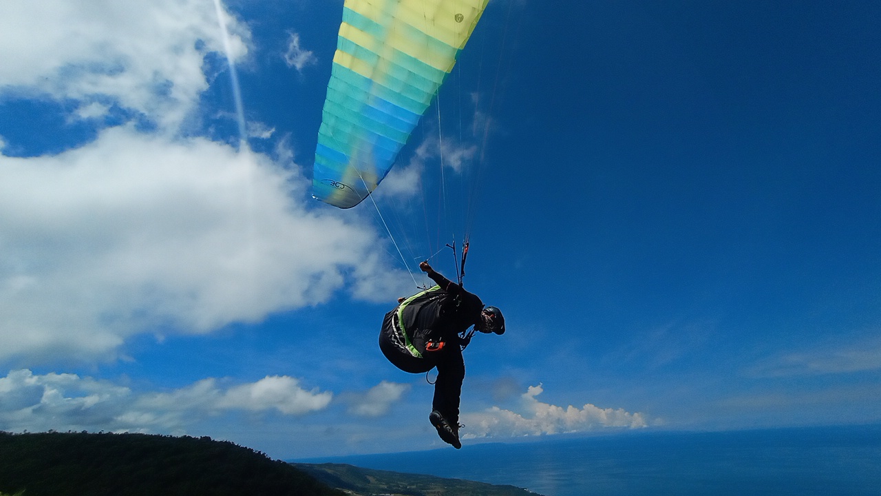 paragliding